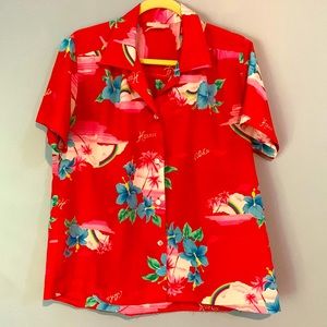 Hawaii Blouse Vintage Bright Colorful See Armpit to Armpit Size Medium